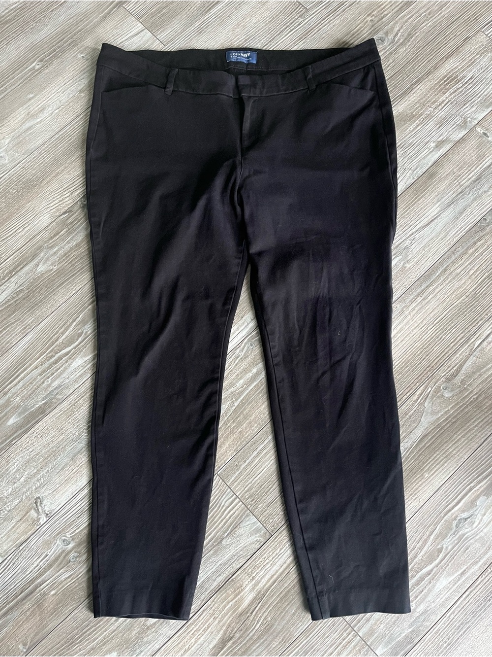 Old Navy Pixie pant, petite